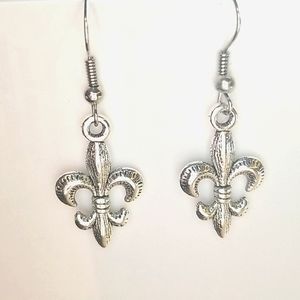 BeSheek Silver Spoon Fleur-de-Lis Drop Earrings